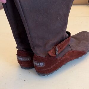 Merrell Women’s Dark Brown Leather & Rust Suede Boot